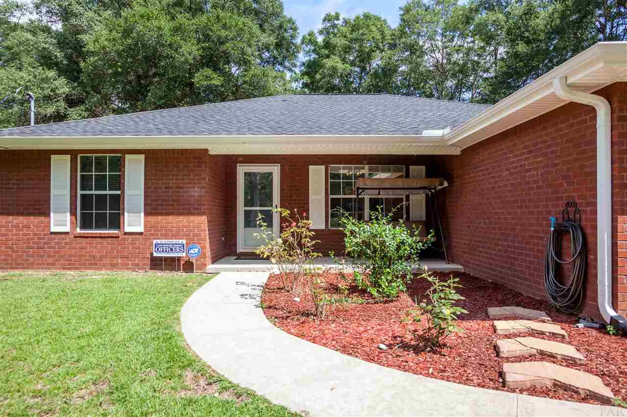 6424 Kembro Road Milton, FL 32570 - Photo 3 of 29