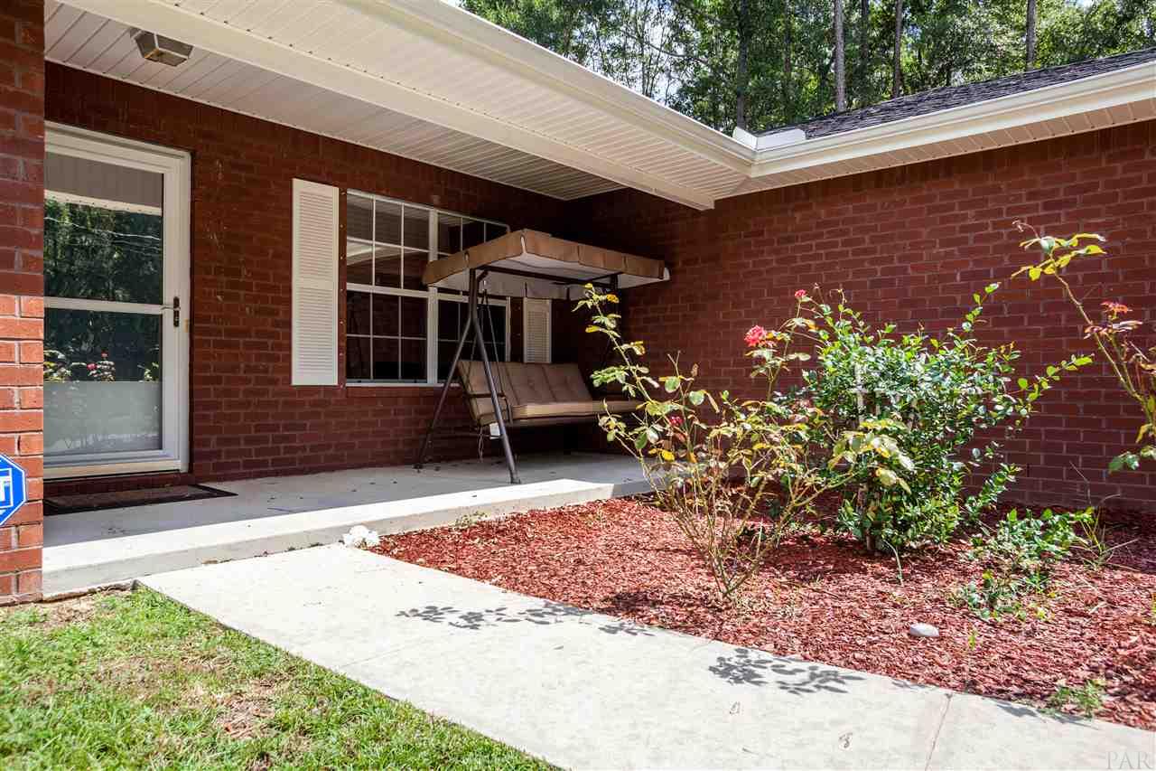 6424 Kembro Road Milton, FL 32570 - Photo 5 of 29