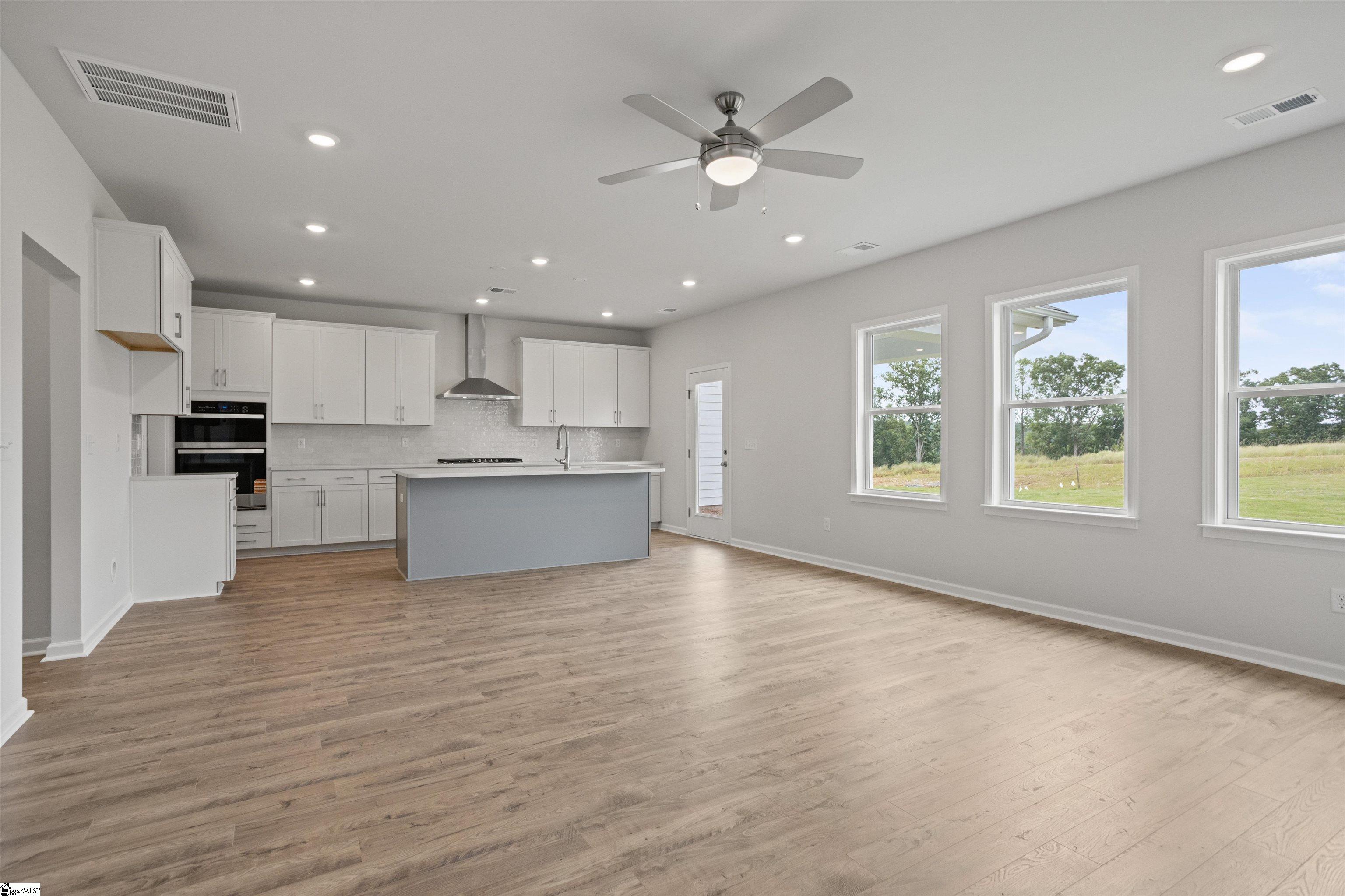 555 Hydrangea Street Seneca, SC 29678 - Photo 13 of 40 Gallery Image 13