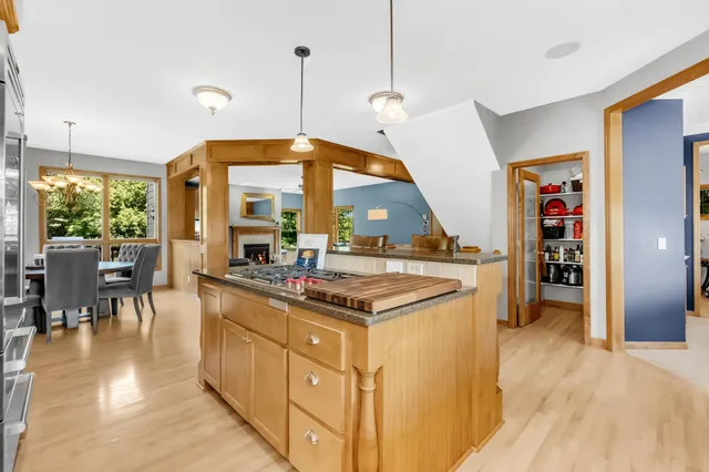 $999,500 | 21157 Ridgewood Trail, Lakeville, MN 55044