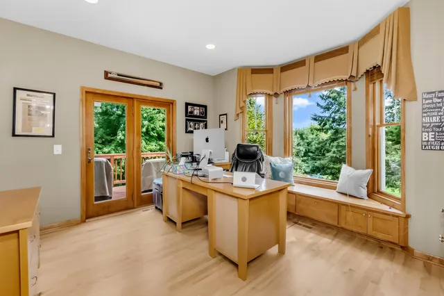 $999,500 | 21157 Ridgewood Trail, Lakeville, MN 55044