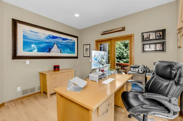 $999,500 | 21157 Ridgewood Trail, Lakeville, MN 55044