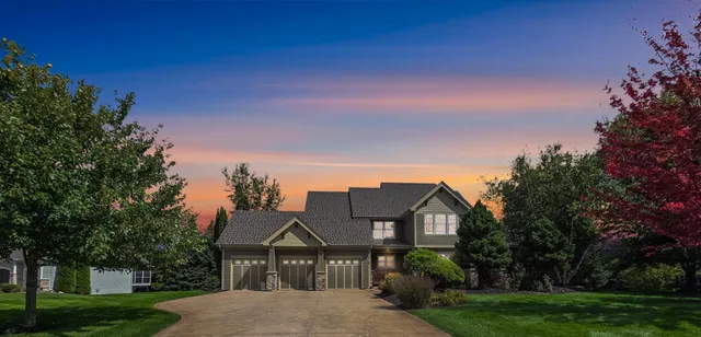 $999,500 | 21157 Ridgewood Trail, Lakeville, MN 55044