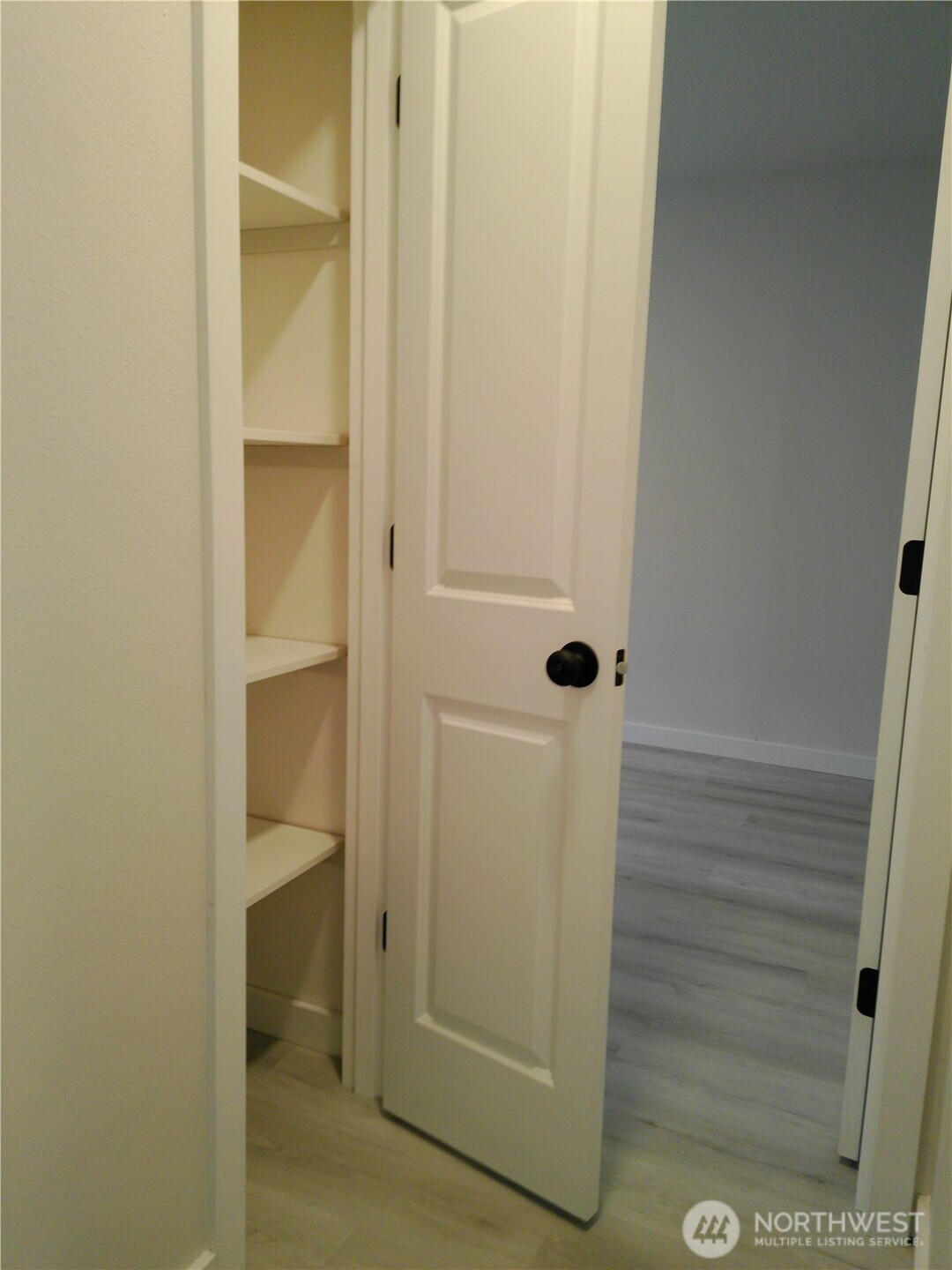 3615 Britzman Loop Clinton, WA 98236 - Photo 18 of 26