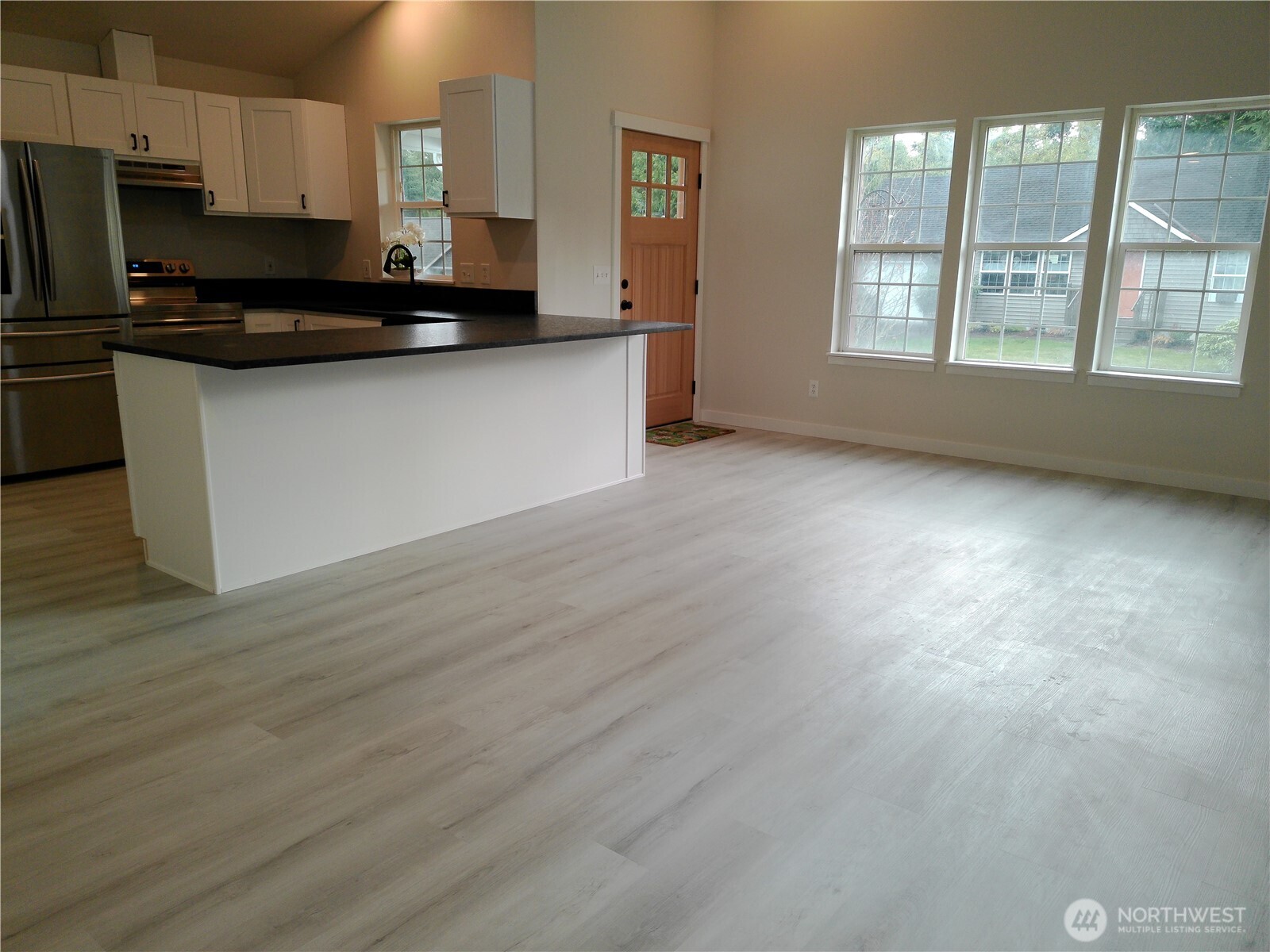 3615 Britzman Loop Clinton, WA 98236 - Photo 3 of 26