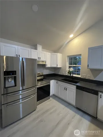 $2,500 | 3615 Britzman Loop, Clinton, WA 98236