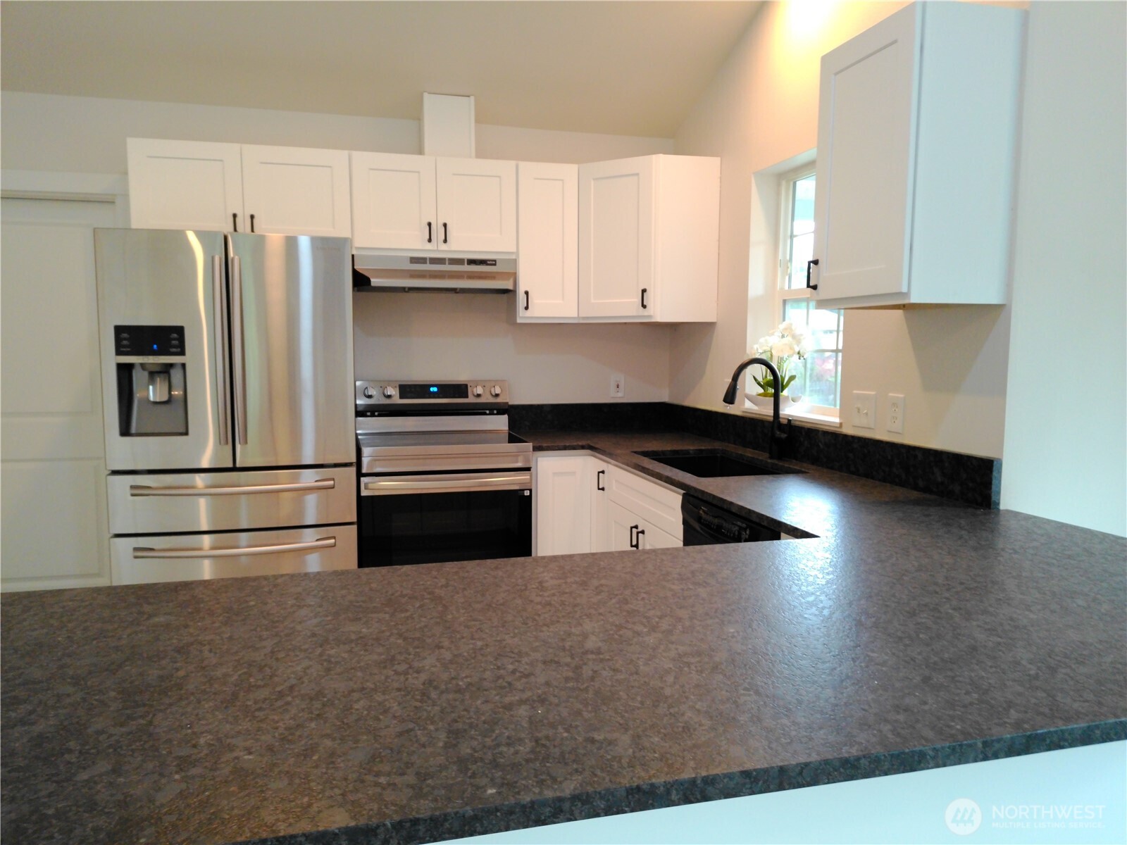 3615 Britzman Loop Clinton, WA 98236 - Photo 6 of 26