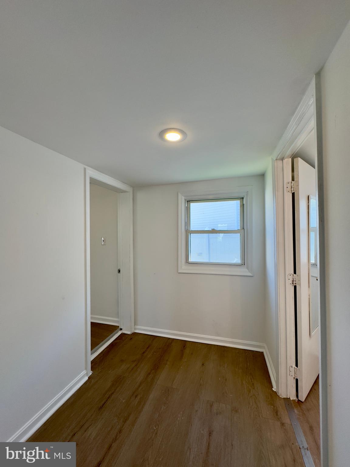 8252 Longpoint Road Baltimore, MD 21222 - Photo 11 of 16