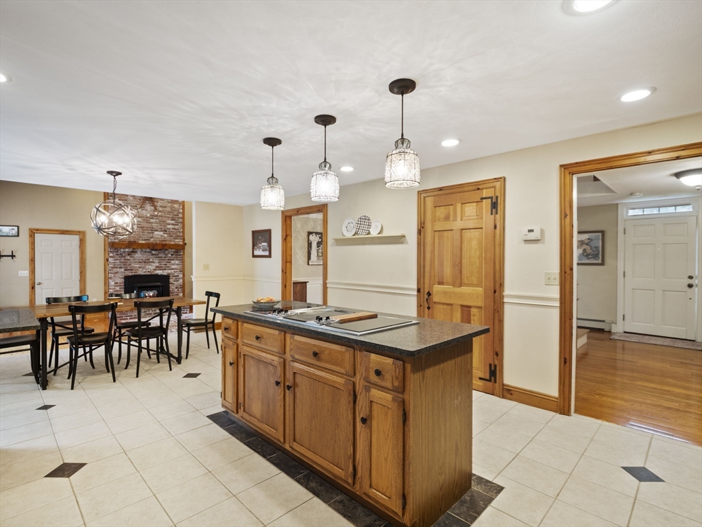 275 Pleasant Street Dunstable, MA 01827 - Photo 17 of 41