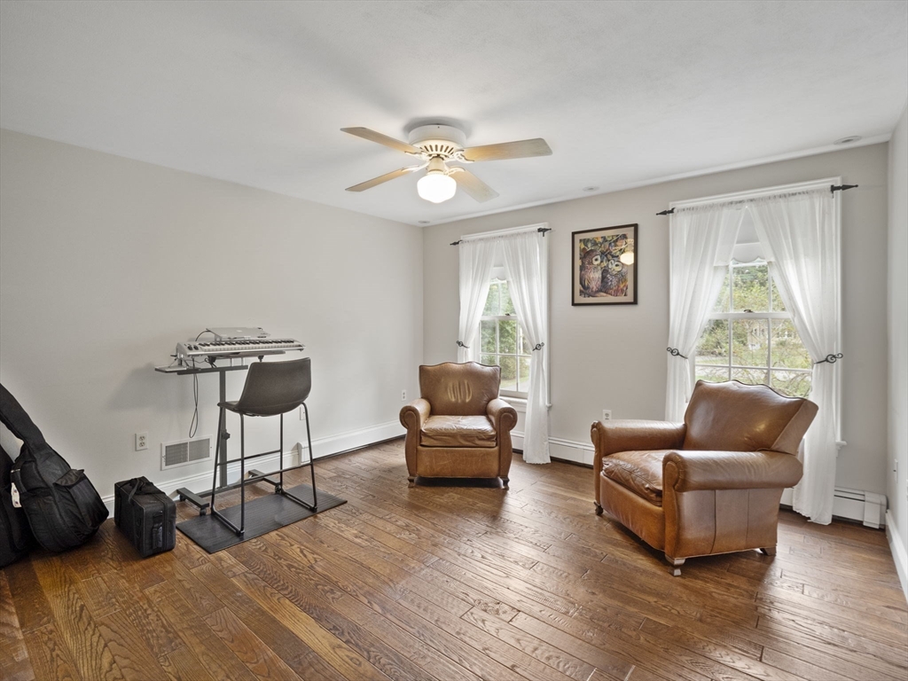 275 Pleasant Street Dunstable, MA 01827 - Photo 26 of 41