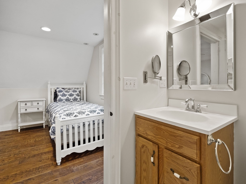275 Pleasant Street Dunstable, MA 01827 - Photo 30 of 41