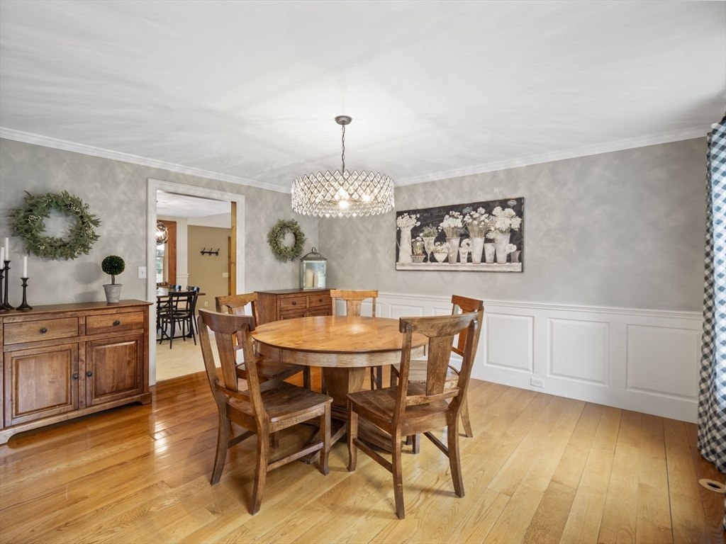 275 Pleasant Street Dunstable, MA 01827 - Photo 5 of 41