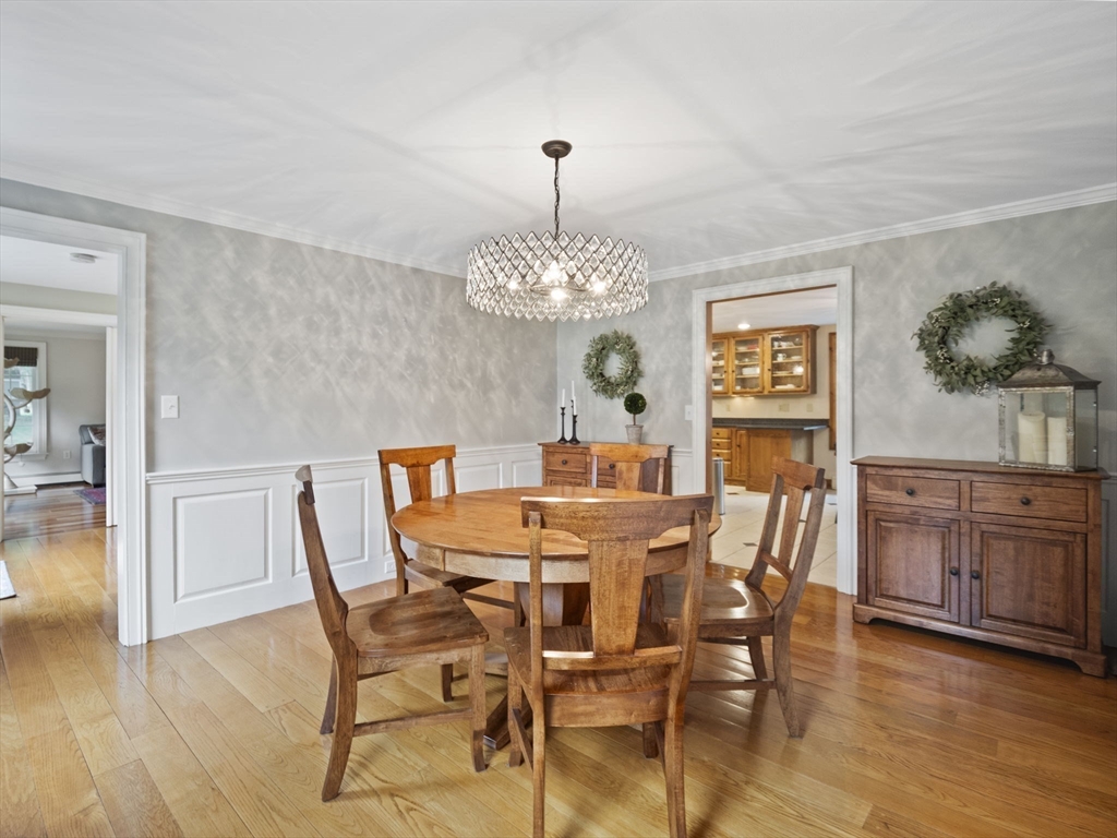 275 Pleasant Street Dunstable, MA 01827 - Photo 6 of 41