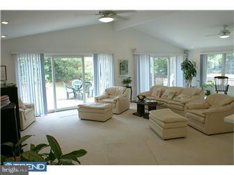 127 Forest Road Moorestown, NJ 08057 - Photo 5 of 7 Gallery Image 5