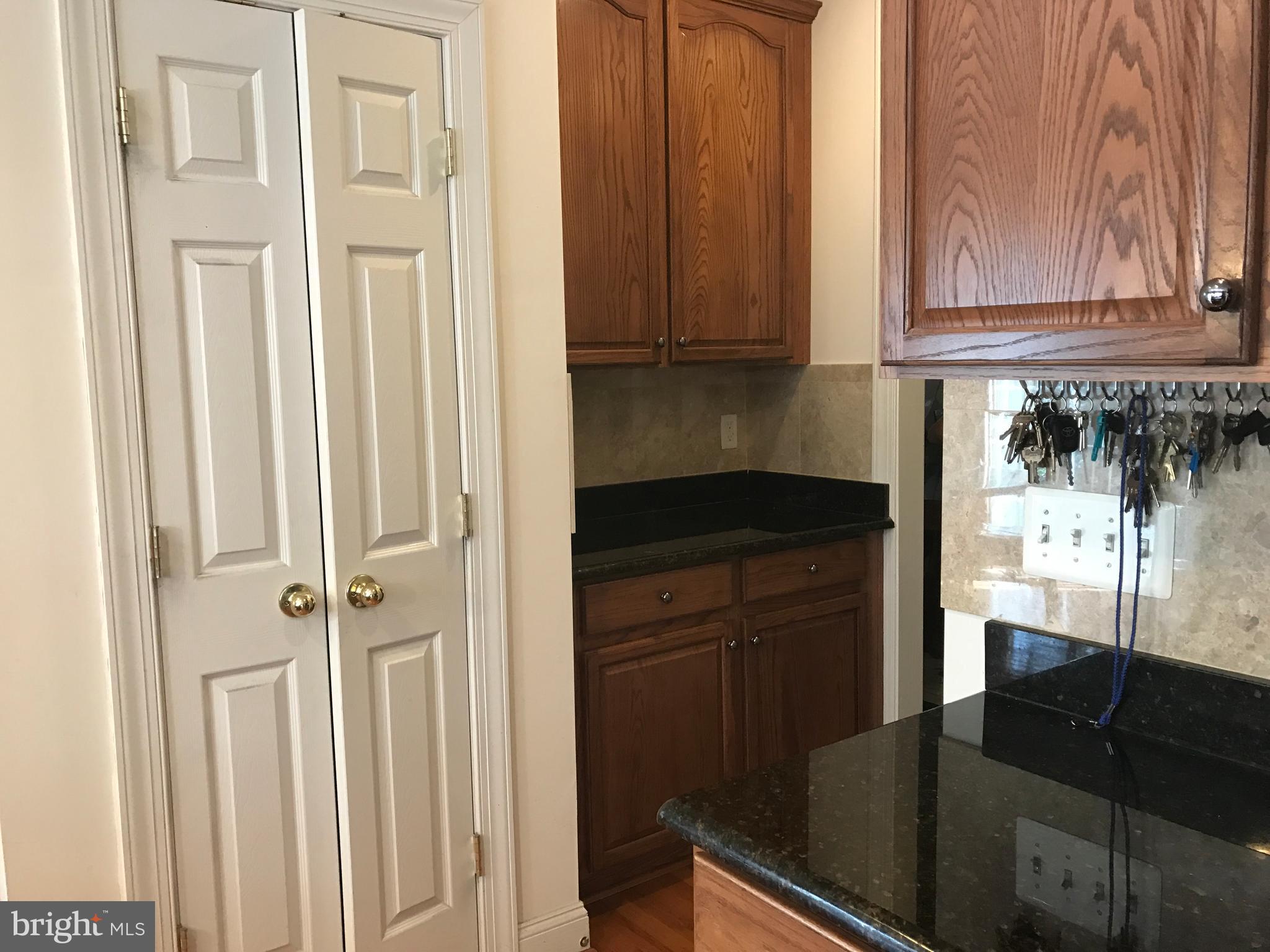 6045 Deer Ridge Trail Springfield, VA 22150 - Photo 11 of 20
