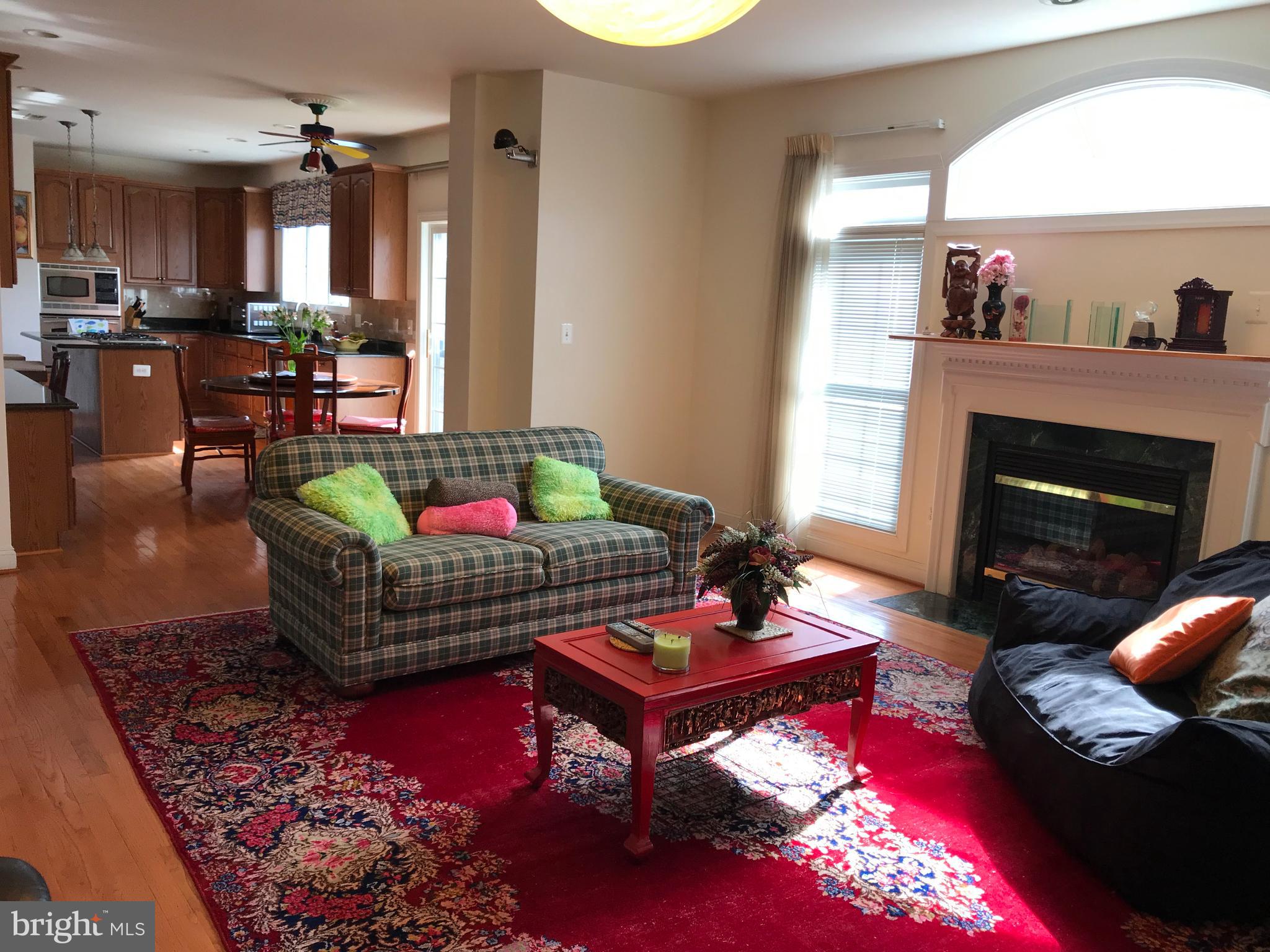 6045 Deer Ridge Trail Springfield, VA 22150 - Photo 3 of 20