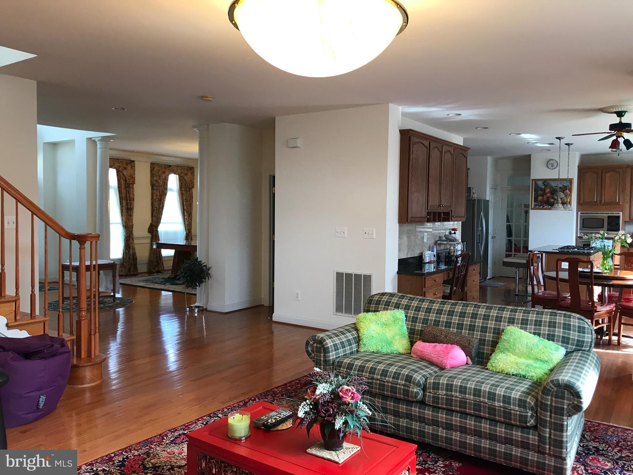 6045 Deer Ridge Trail Springfield, VA 22150 - Photo 4 of 20