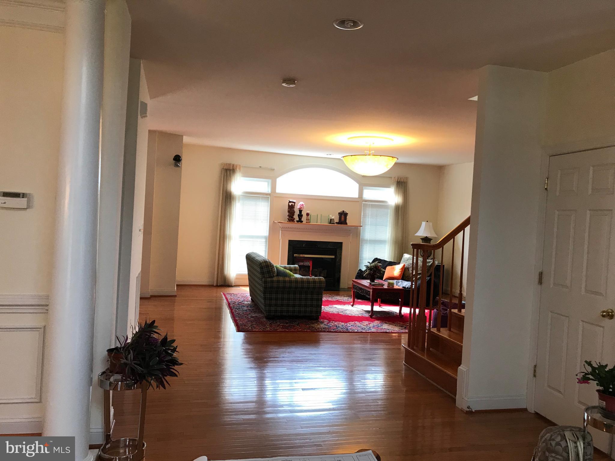6045 Deer Ridge Trail Springfield, VA 22150 - Photo 5 of 20