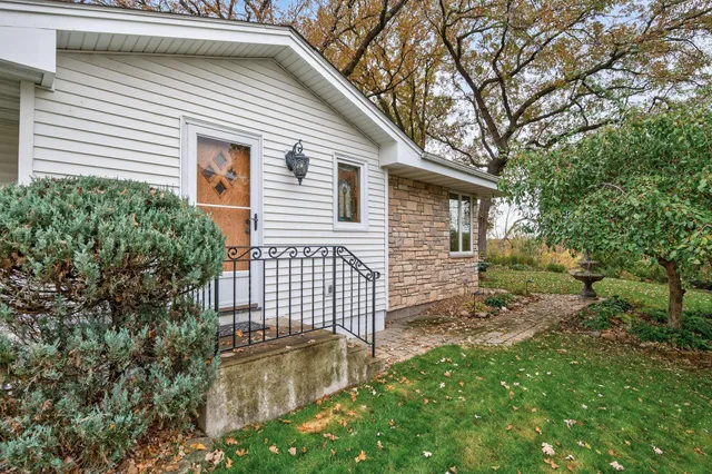 $799,999 | 7610 Alden Way Northeast, Fridley, MN 55432