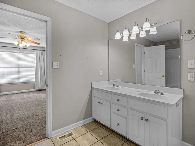 $230,000 | 725 Cotton Branch Drive, Boiling Springs, SC 29316