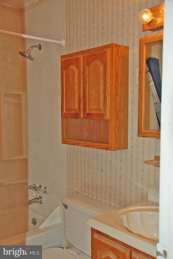 764 Mansfield Road Essex, MD 21221 - Photo 14 of 30 BATH