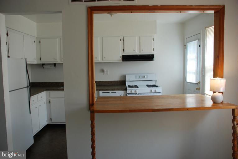 764 Mansfield Road Essex, MD 21221 - Photo 25 of 30 KITCHEN