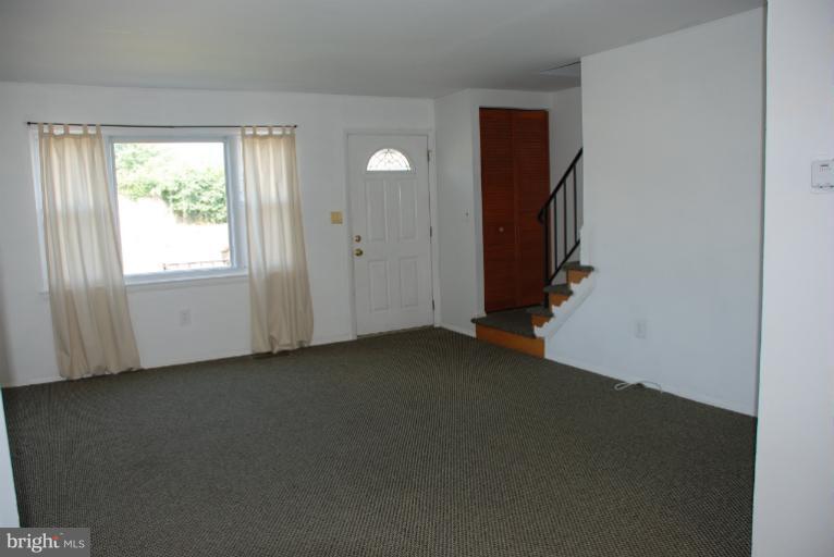 764 Mansfield Road Essex, MD 21221 - Photo 26 of 30 LIVING ROOM