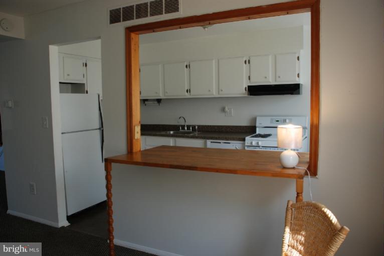 764 Mansfield Road Essex, MD 21221 - Photo 5 of 30 KITCHEN