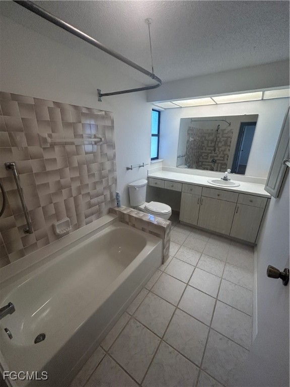 16268 Shadow Pine Road North Fort Myers, FL 33917 - Photo 15 of 25 a bathroom with a bathtub and a sink