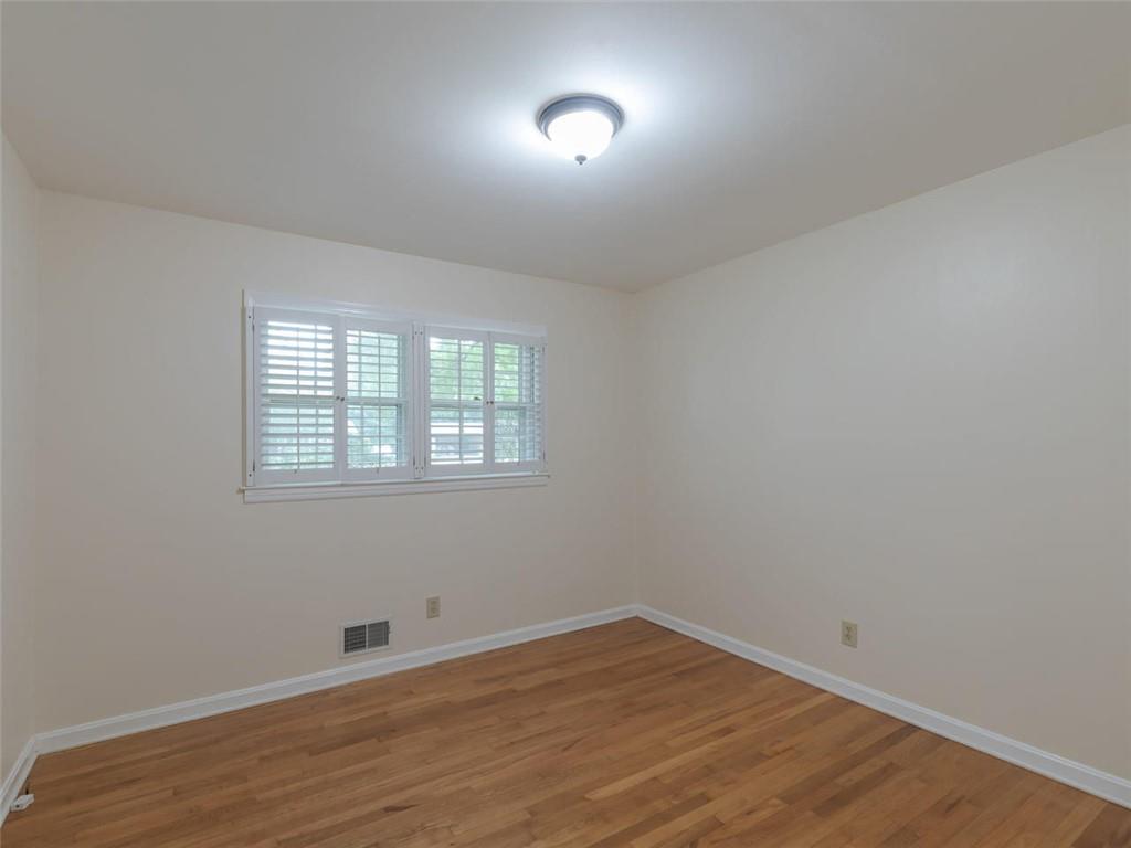 1110 Grimes Bridge Road Roswell, GA 30075 - Photo 20 of 31