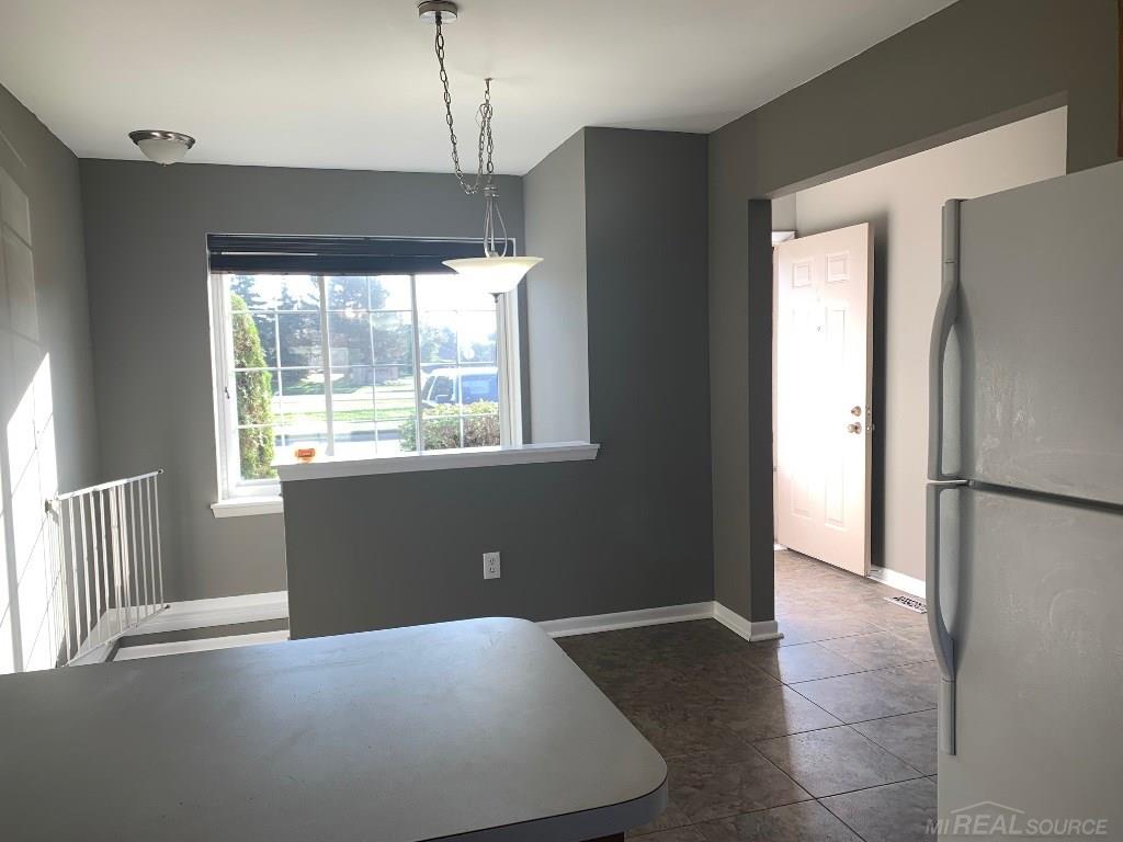 57371 Jewell Road Washington, MI 48094 - Photo 3 of 10 50001379-2.JPG
