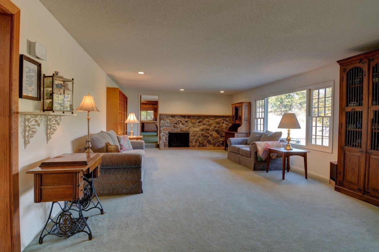 4340 Independence School Road Medford, OR 97501 - Photo 5 of 35 Additional Photo