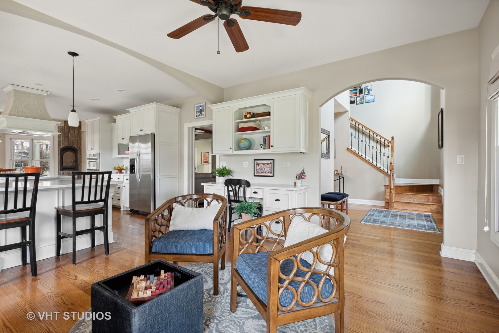 1044 Golf Lane Wheaton, IL 60189 - Photo 17 of 43 a living room with furniture and a wooden floor