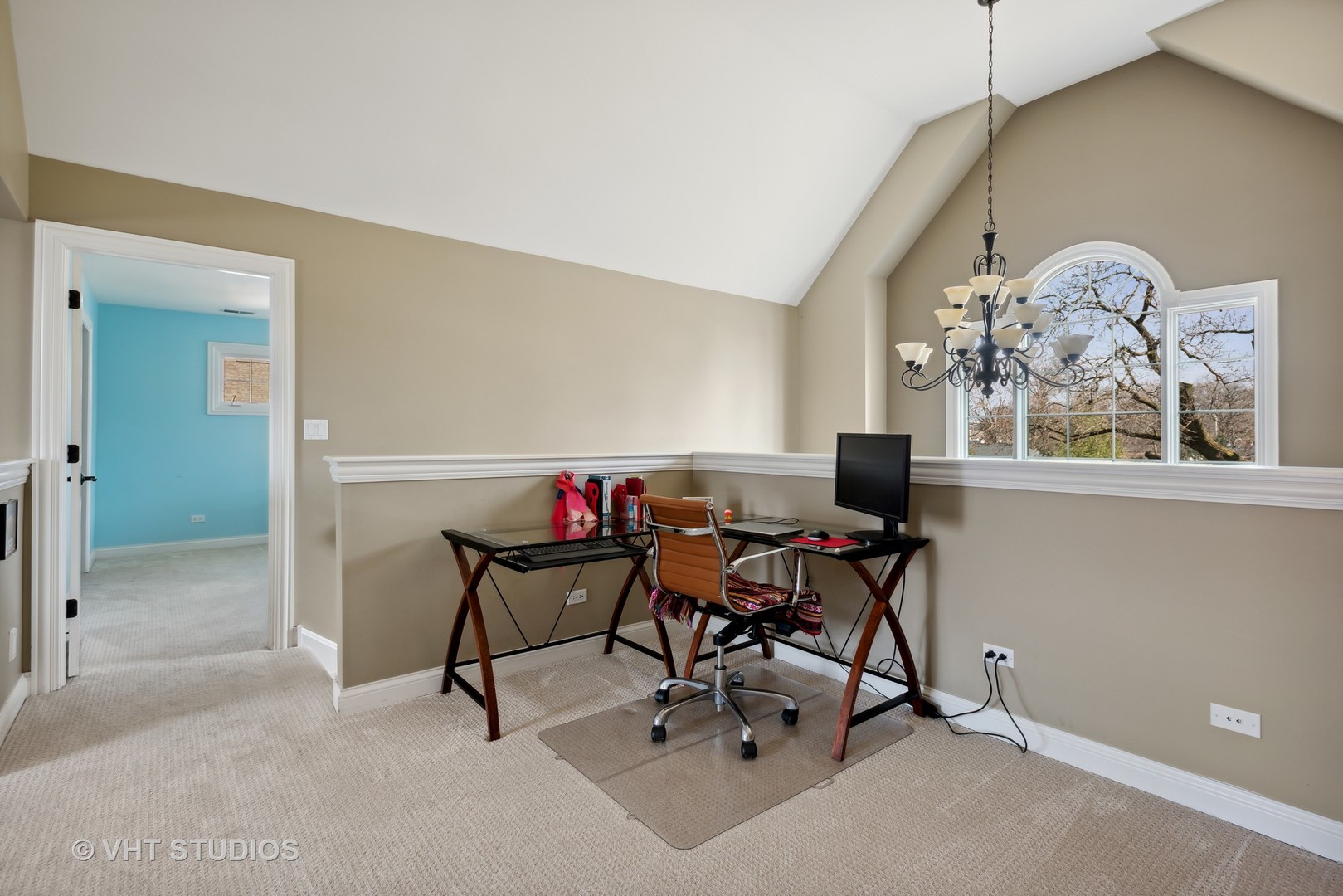 1044 Golf Lane Wheaton, IL 60189 - Photo 25 of 43 a workspace with furniture and chandelier