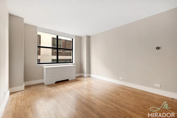 $4,650 | 330 East 39th Street, Unit 24P | Murray Hill