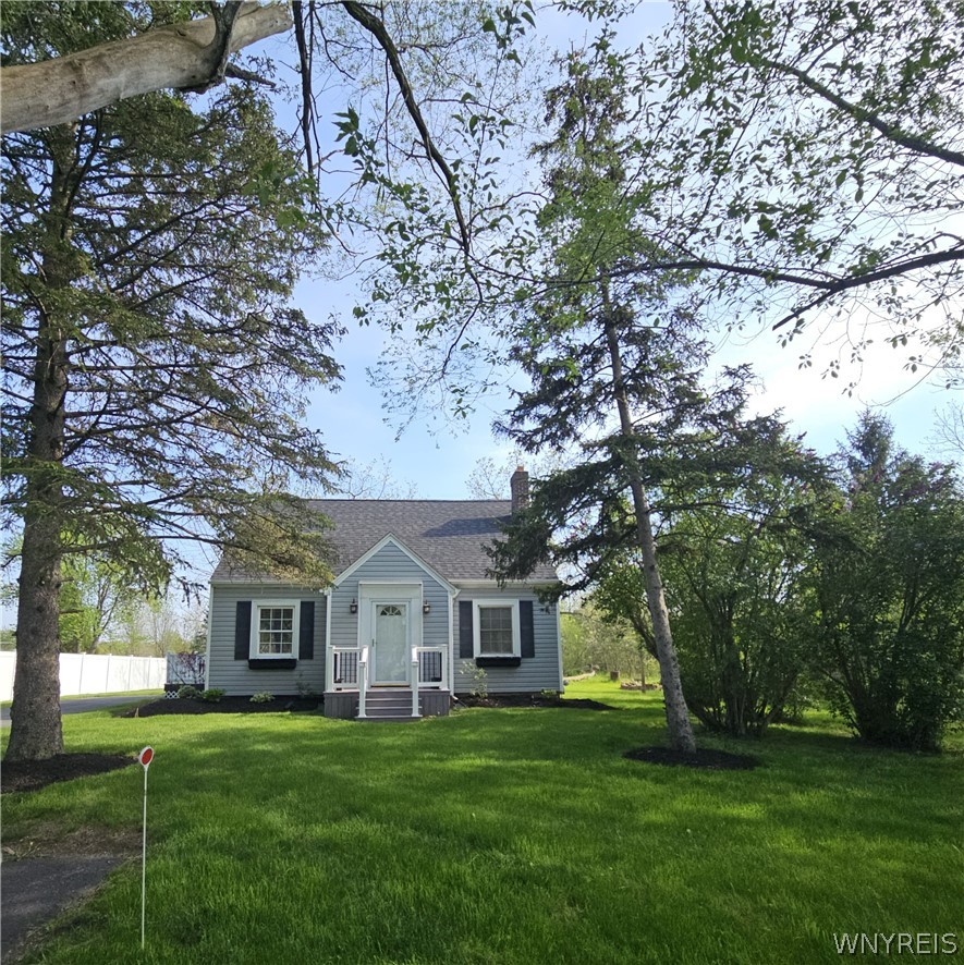 1214 Saunders Settlement Road Lewiston, NY 14305 - Photo 1 of 24