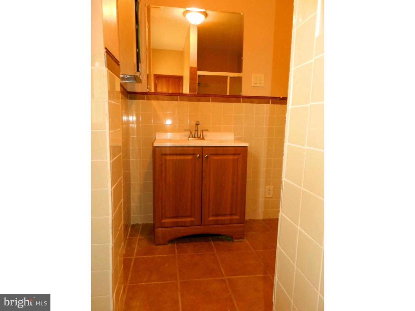 521 West Clements Bridge Road Runnemede, NJ 08078 - Photo 11 of 22 Bathroom