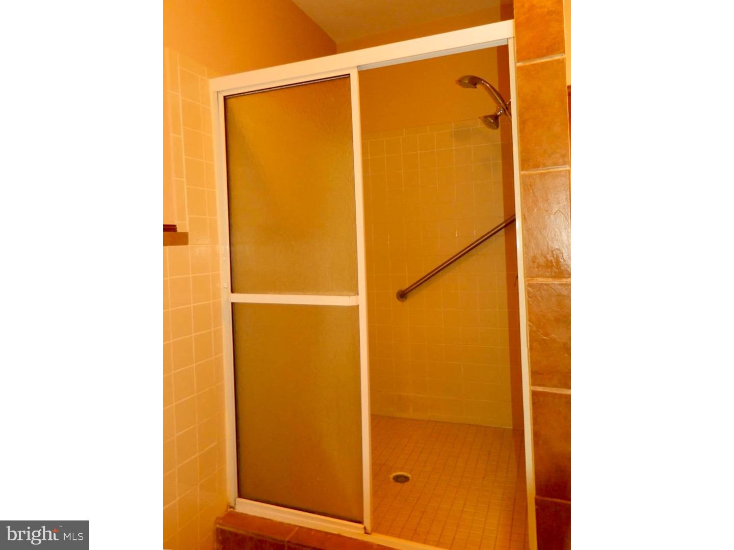 521 West Clements Bridge Road Runnemede, NJ 08078 - Photo 12 of 22 Bathroom
