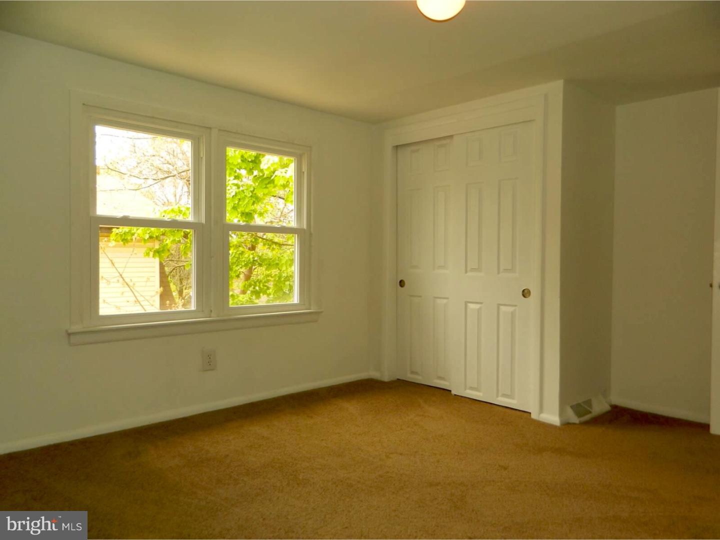 521 West Clements Bridge Road Runnemede, NJ 08078 - Photo 16 of 22 Bedroom 3