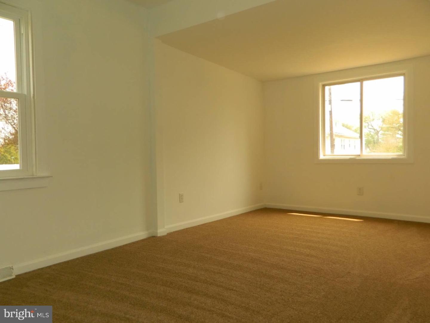 521 West Clements Bridge Road Runnemede, NJ 08078 - Photo 5 of 22 Bedroom - Main