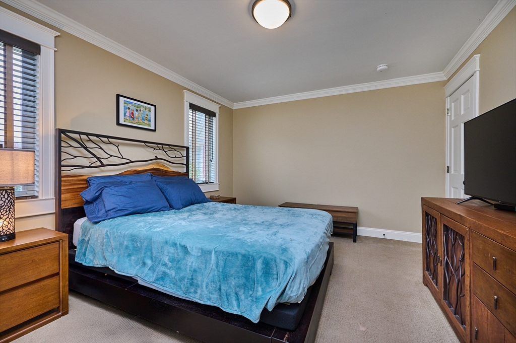 14 McIntosh Drive, Unit 14 Amherst, MA 01002 - Photo 24 of 42