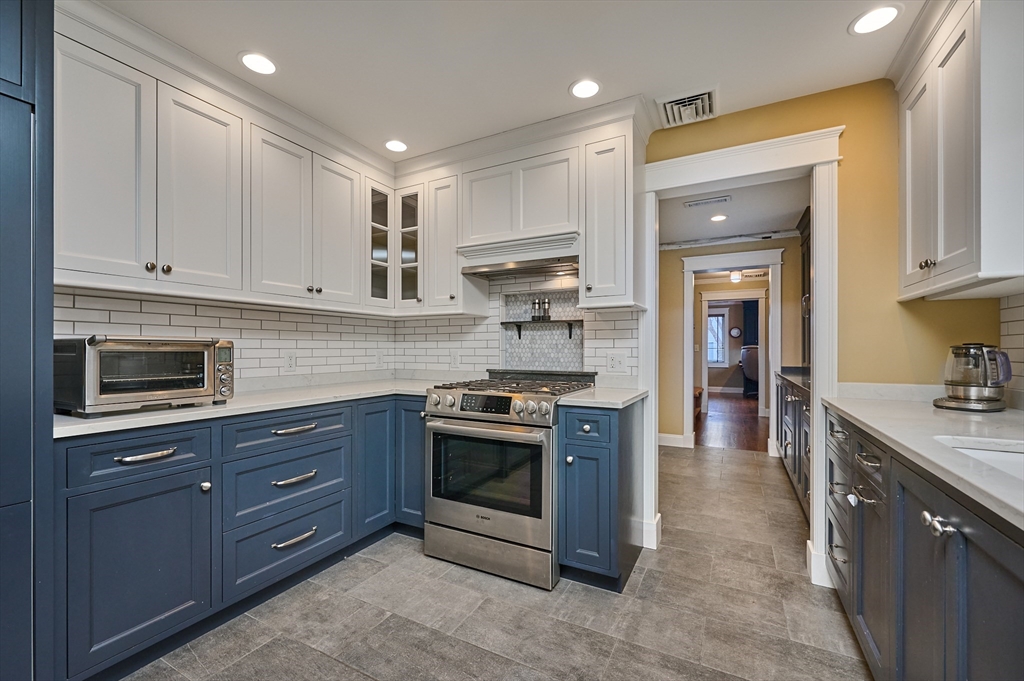 14 McIntosh Drive, Unit 14 Amherst, MA 01002 - Photo 7 of 42