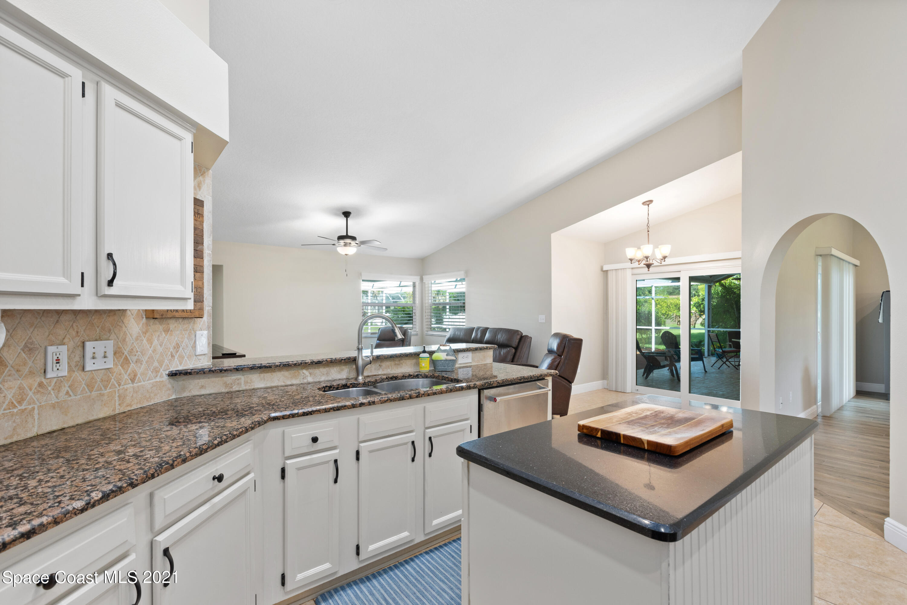 3550 Big Pine Road Melbourne, FL 32934 - Photo 11 of 38 Kitchen