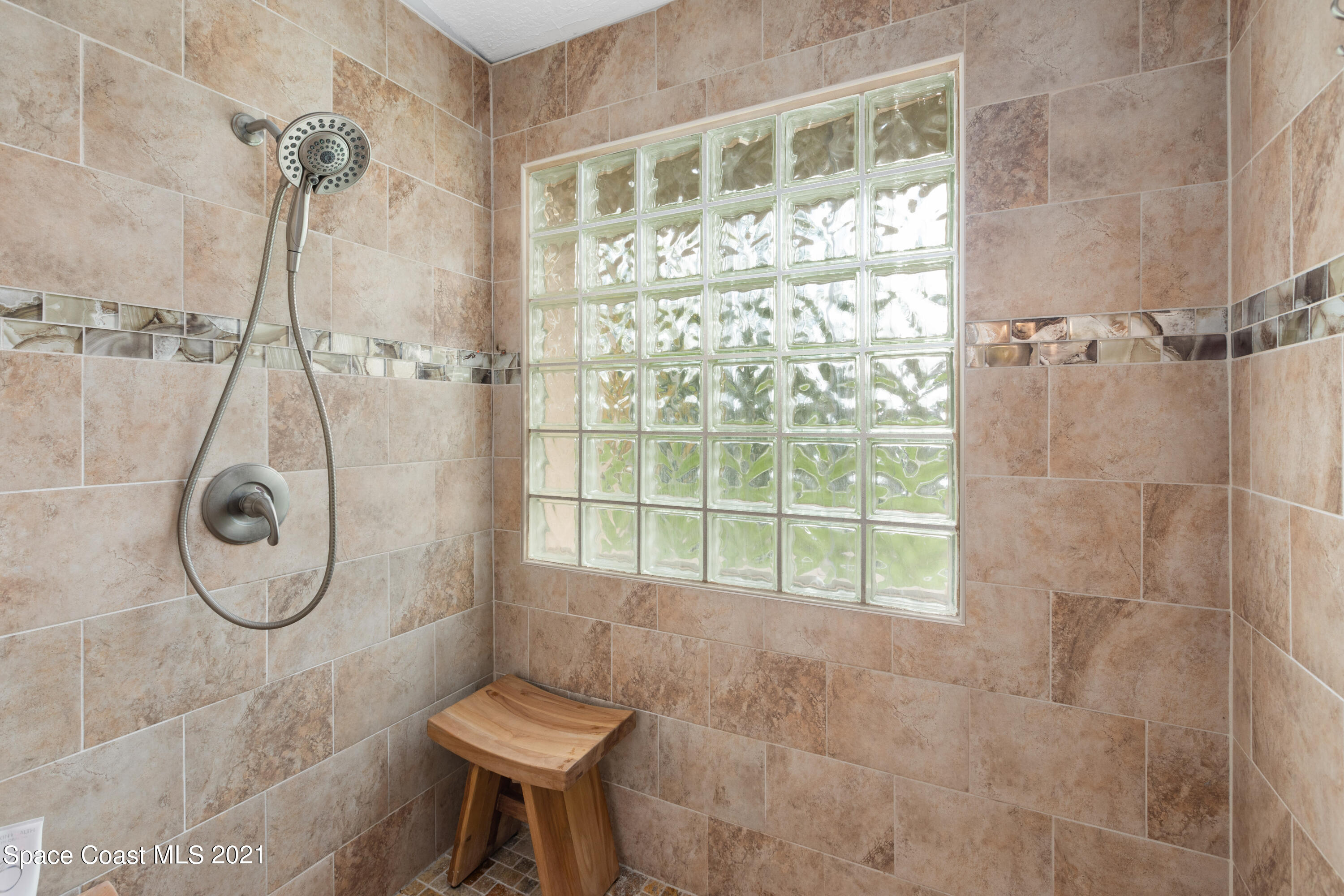 3550 Big Pine Road Melbourne, FL 32934 - Photo 22 of 38 Master Bathroom