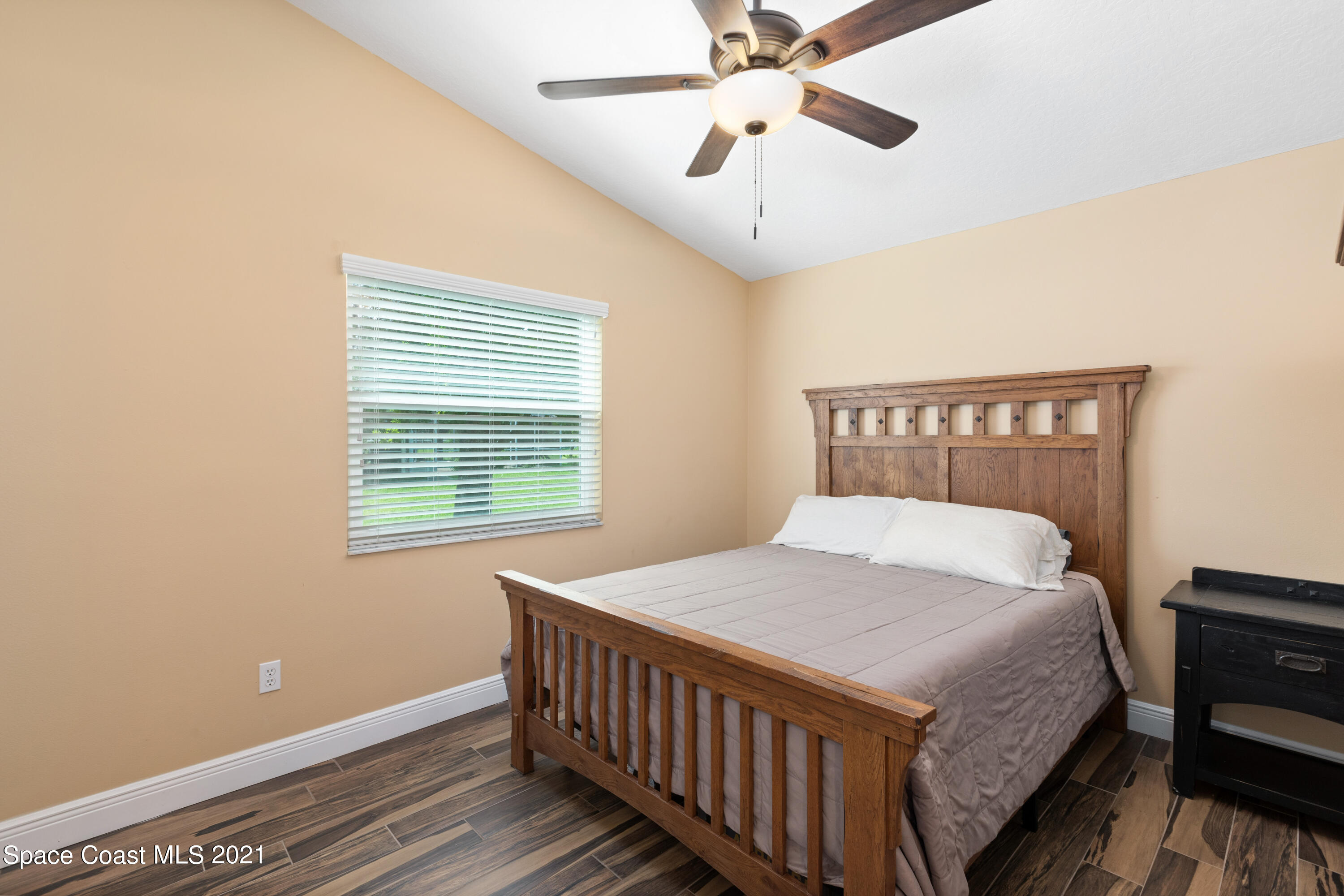3550 Big Pine Road Melbourne, FL 32934 - Photo 28 of 38 Bedroom 3