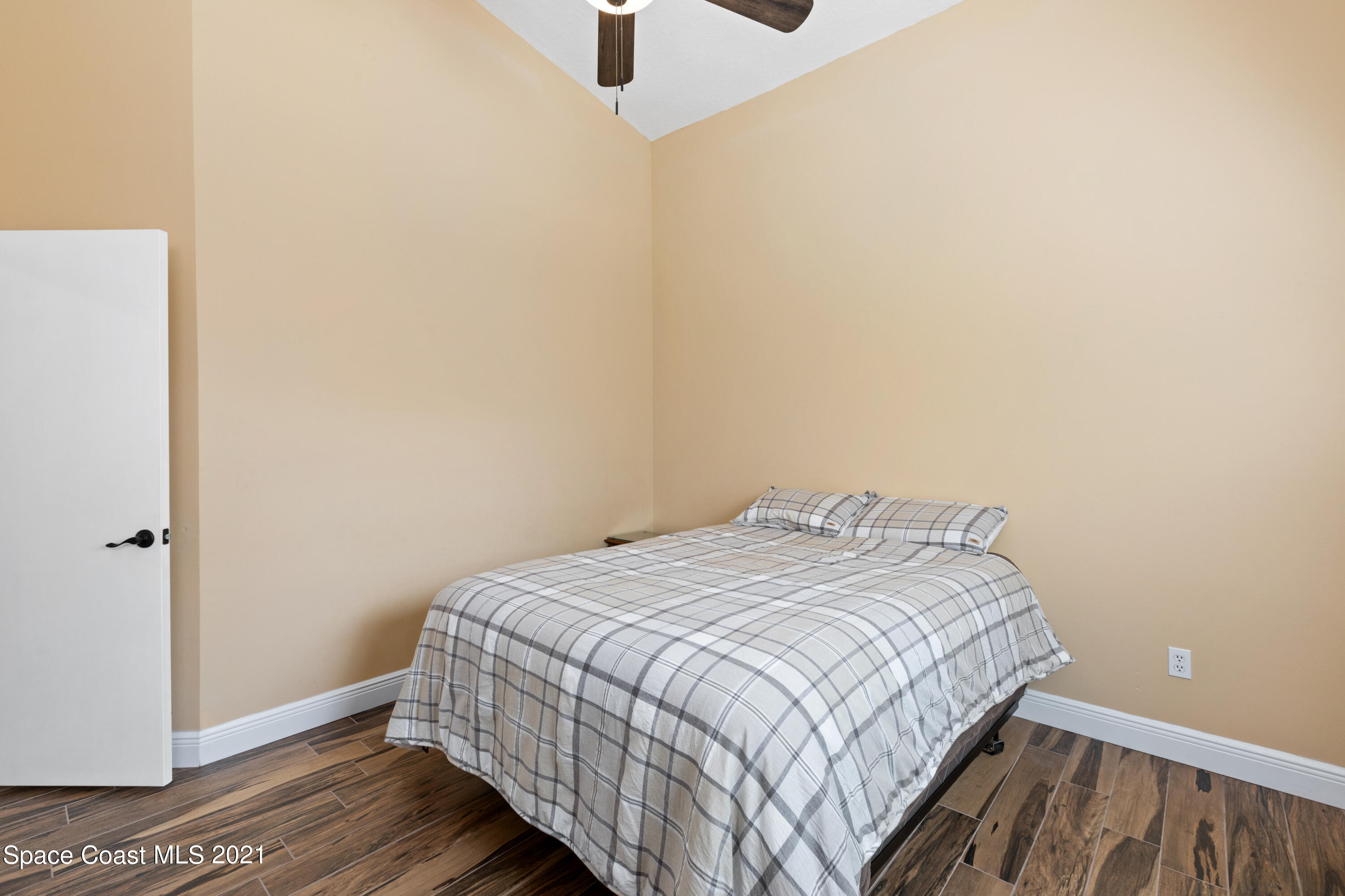 3550 Big Pine Road Melbourne, FL 32934 - Photo 29 of 38 Bedroom 4