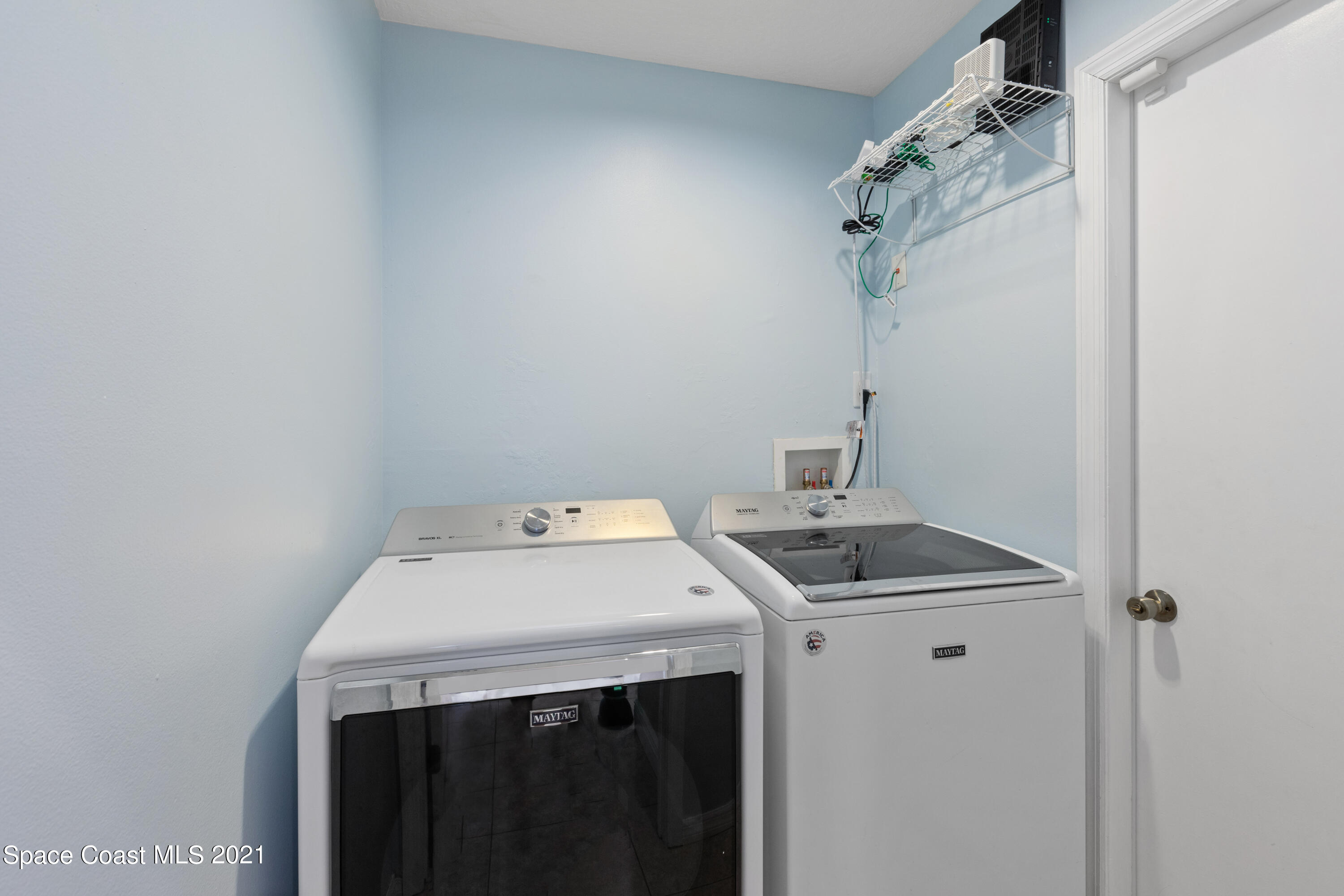 3550 Big Pine Road Melbourne, FL 32934 - Photo 31 of 38 Laundry Room