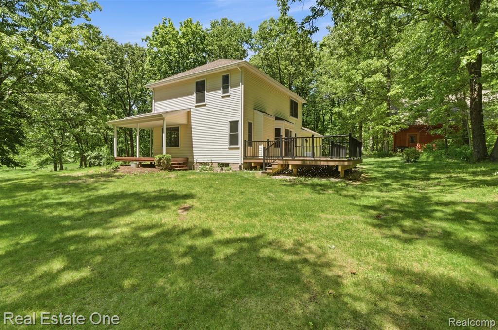 3559 Perry Lake Road Ortonville, MI 48462 - Photo 6 of 41