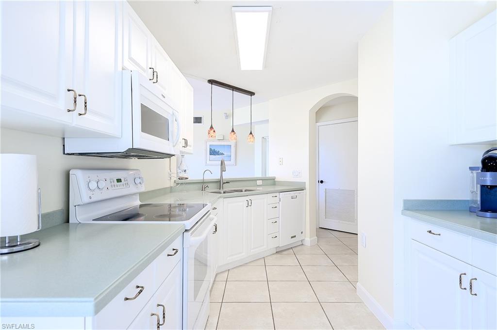 3303 Twilight Lane, Unit 5101 Naples, FL 34109 - Photo 13 of 49