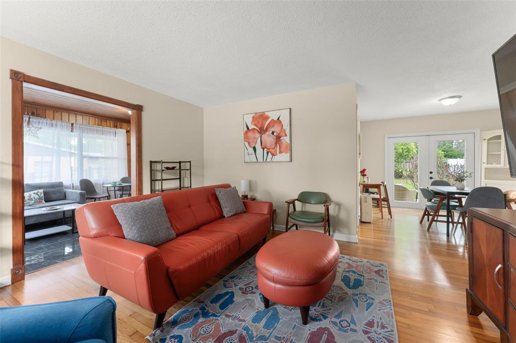 715 West Beacon Road Lakeland, FL 33803 - Photo 4 of 48 Gallery Image 4